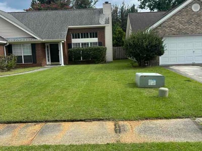 Lawn care service in Pooler, 31322