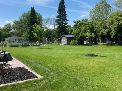 Lawn care service in Bloomington, 55437