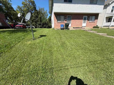 Lawn care service in Columbus, 43203