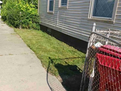 Lawn care service in Eastpointe, 48021
