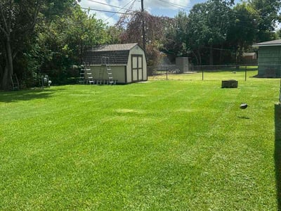 Lawn care service in Texas City, 77590