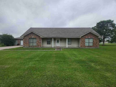 Lawn care service in Lake Charles, 70607