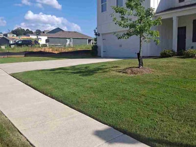 Lawn care service in Bessemer, 35022