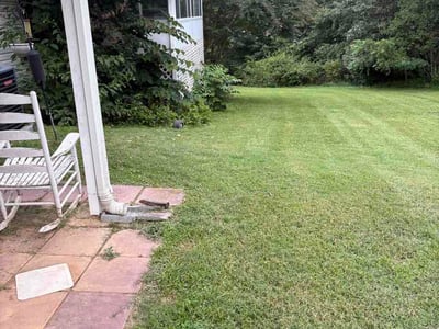 Lawn care service in Hendersonville, 28791