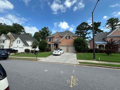 Lawn care service in Alpharetta, 30022