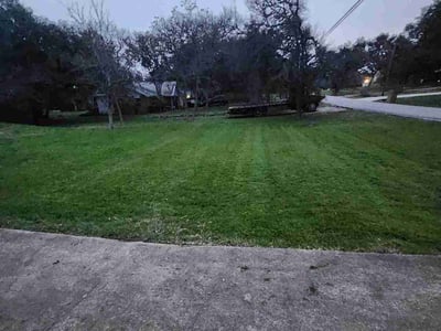 Lawn care service in San Marcos, 78666