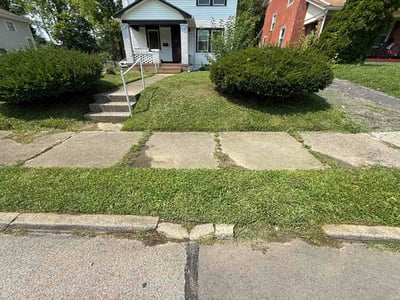 Lawn care service in Dayton, 45402