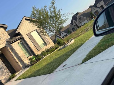 Lawn care service in Fort Worth, 76126