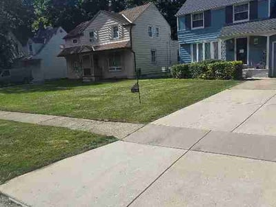 Lawn care service in Warrensville Heights, 44122