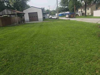 Lawn care service in Glen Burnie, 21060