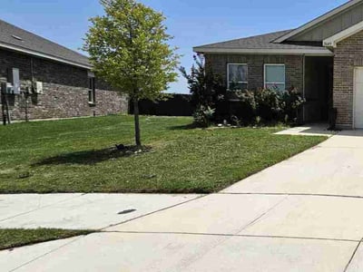 Lawn care service in Crowley, 76036
