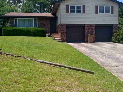 Lawn care service in Morrow, 30260