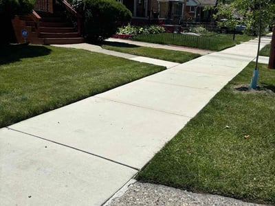 Lawn care service in Detroit, 48224