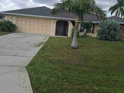 Lawn care service in Port Charlotte, 33952
