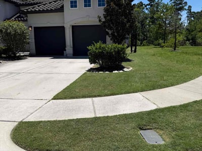 Lawn care service in Spring, 77386