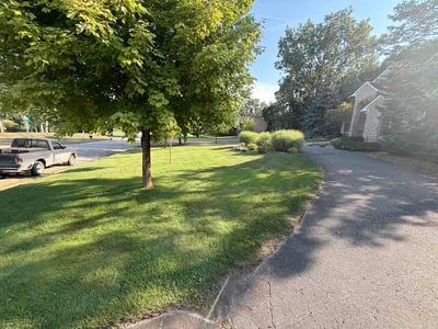 Lawn care service in New Hudson, 48165