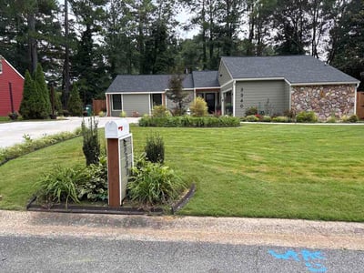 Lawn care service in Marietta, 30062