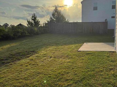 Lawn care service in Acworth, 30101