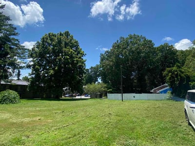 Lawn care service in Winston-Salem, 27105