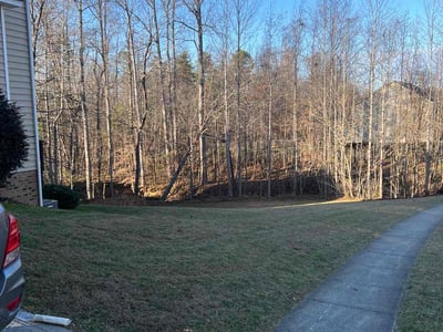 Lawn care service in Mooresville, 28115