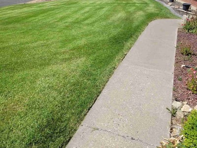 Lawn care service in Yakima, 98908