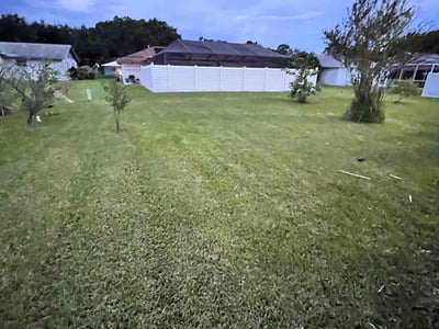 Lawn care service in Sebring, 33870