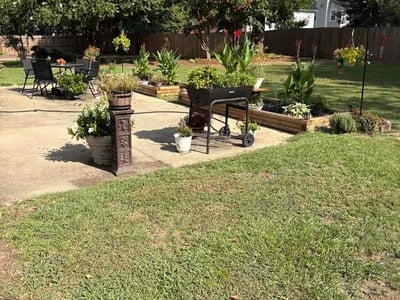 Lawn care service in Fayetteville, 28314