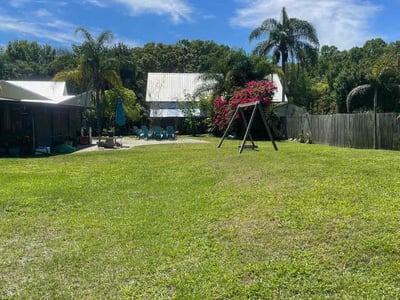 Lawn care service in Lutz, 33558