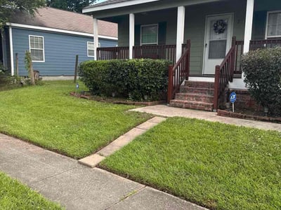Lawn care service in Baton Rouge, 70810