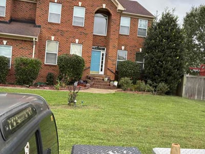 Lawn care service in Chesapeake, 23321