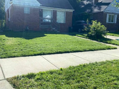 Lawn care service in Detroit, 48239