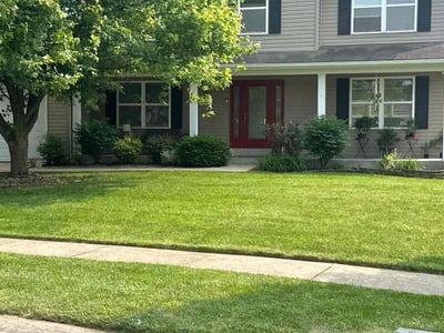 Lawn care service in O'Fallon, 63368