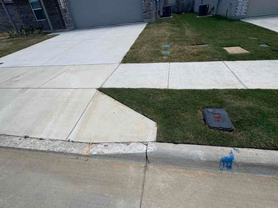 Lawn care service in Cleburne, 76031
