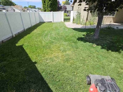 Lawn care service in Meridian, 83642