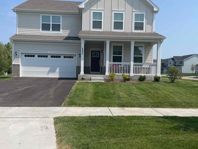 Lawn care service in Elgin, 60124