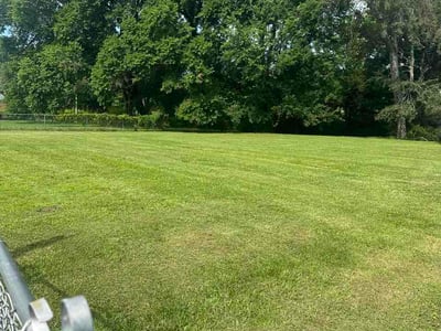Lawn care service in Ooltewah, 37363