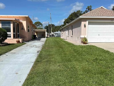 Lawn care service in Ormond Beach, 32174