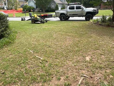 Lawn care service in Snellville, 30078