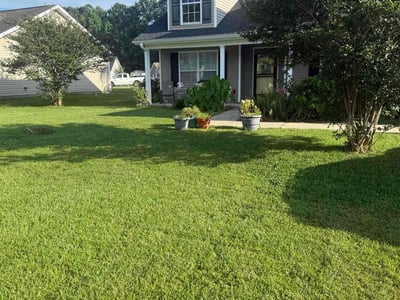 Lawn care service in Myrtle Beach, 29588