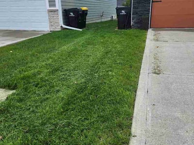 Lawn care service in Waukee, 50263