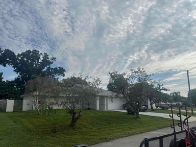 Lawn care service in Palm Bay, 32907