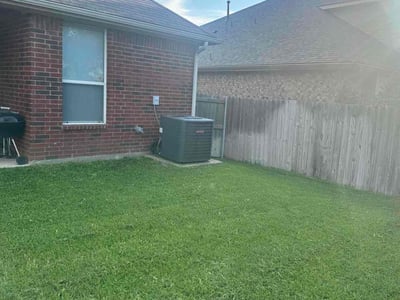 Lawn care service in Dallas, 75249