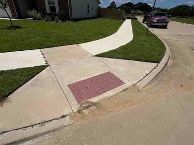 Lawn care service in Cleburne, 76031