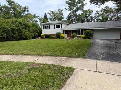 Lawn care service in Homewood, 60430