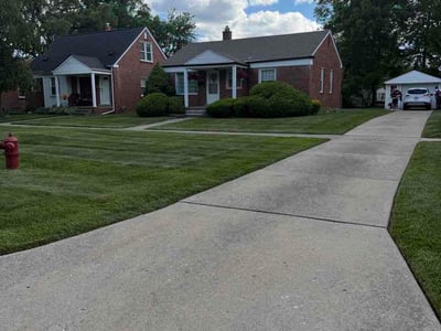 Lawn care service in Redford Township, 48239