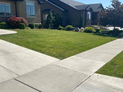 Lawn care service in Layton, 84040