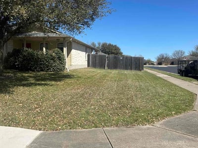 Lawn care service in Round Rock, 78665