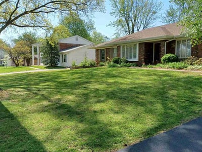 Lawn care service in Chesterfield, 63017