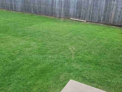 Lawn care service in Oklahoma City, 73128