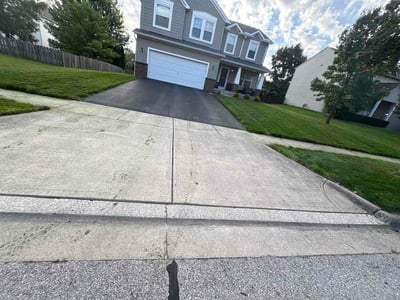Lawn care service in Grove City, 43123